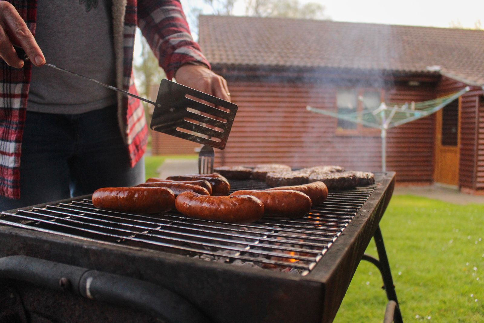 Grillen i gang på forspielet